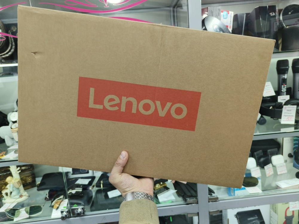 Ноутбук Lenovo Core i5-12th\8\512