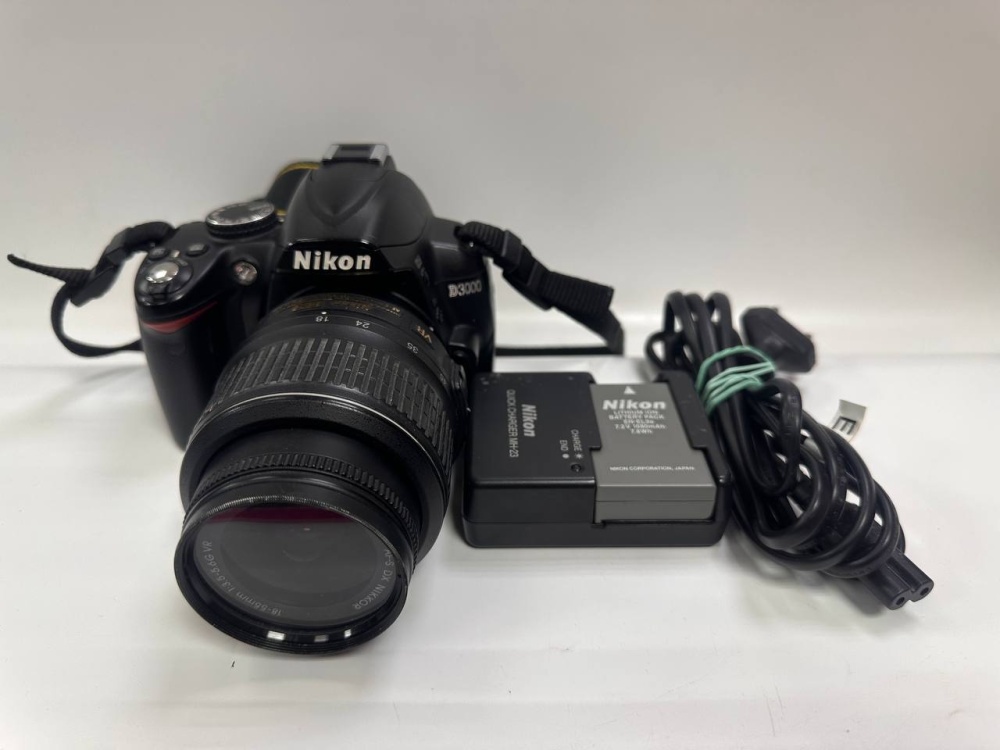 Фотоаппарат Nikon  D3000