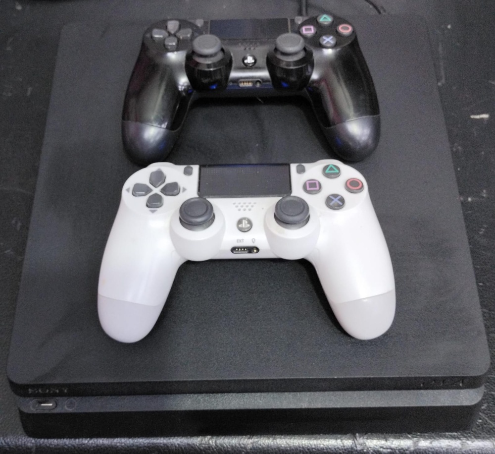 Игровая приставка Sony PlayStation 4 slim 500Gb