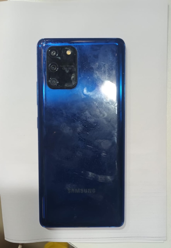 Смартфон Samsung S10 lite